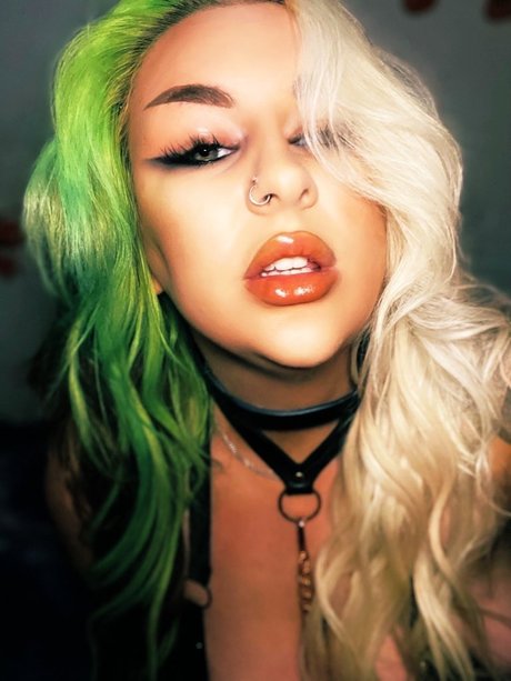 Nahá fotka uniklých OnlyFans od Irish Fox