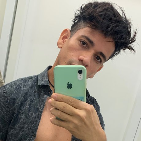 Naken lekkede OnlyFans-bilde av Francisco Casseano