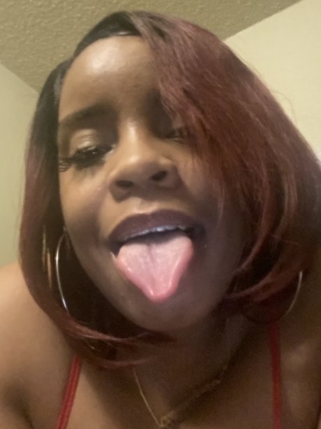 Nahá fotka uniklých OnlyFans od Bigchest123