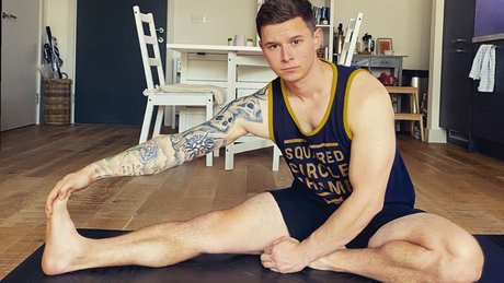 Nahá fotka uniklých OnlyFans od Neil Smith