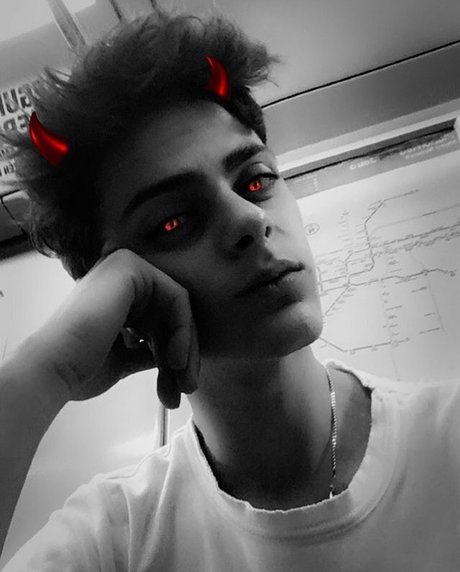 Foto di nudo di fuga di OnlyFans di Yo