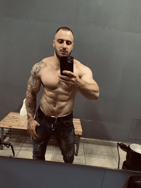 Foto di nudo di fuga di OnlyFans di Claudelo