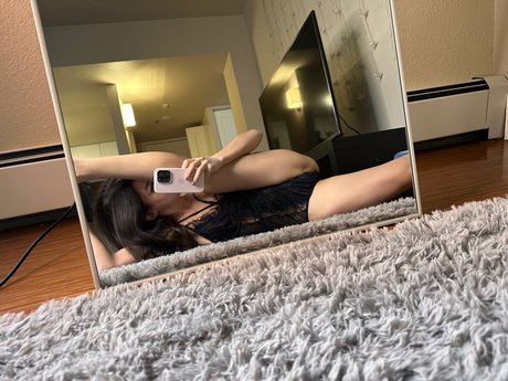 Foto di nudo di fuga di OnlyFans di Nicole