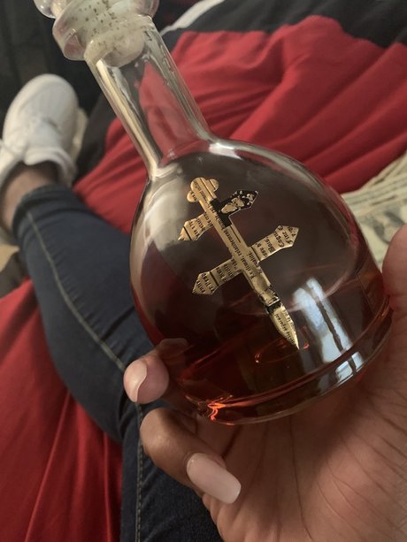 Naken lekkede OnlyFans-bilde av Nickkibaby