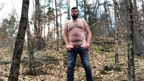 Naakte gelekte OnlyFans-foto van New England Woodsman