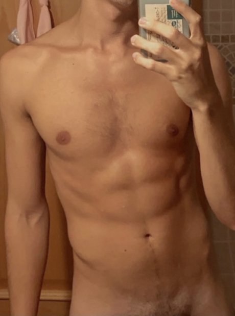 Alasti lekkinud OnlyFans-i pilt Cumxshoot