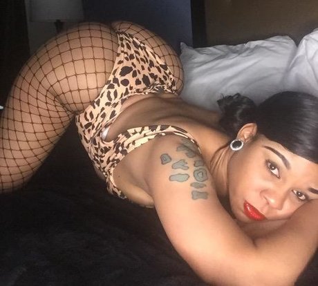 Nahá fotka uniklých OnlyFans od Bella Brinks