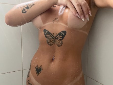 Nacktes geleaktes OnlyFans-Foto von Brbara A