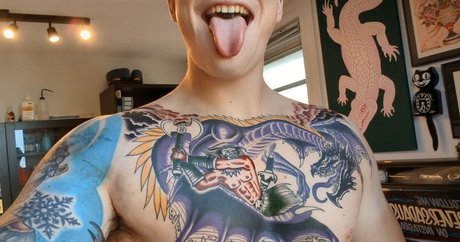 Naakte gelekte OnlyFans-foto van Boa