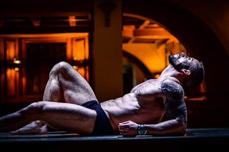 Обнаженная фотография утечки OnlyFans от Cubandy