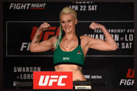 Naakte gelekte OnlyFans-foto van Cindy Battlecat Dandois