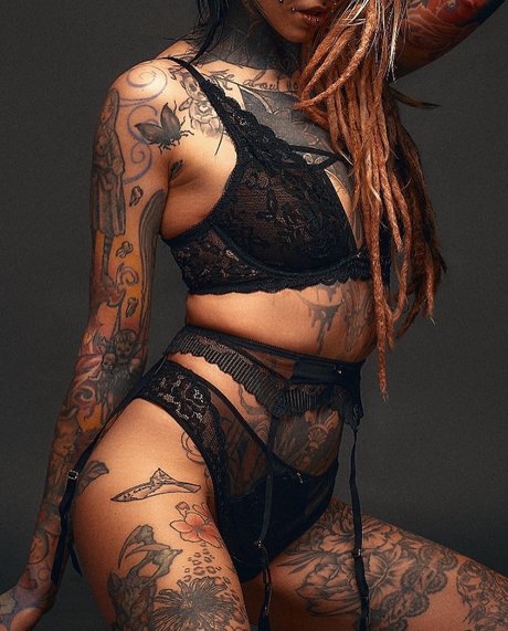 Alasti lekkinud OnlyFans-i pilt Beafu