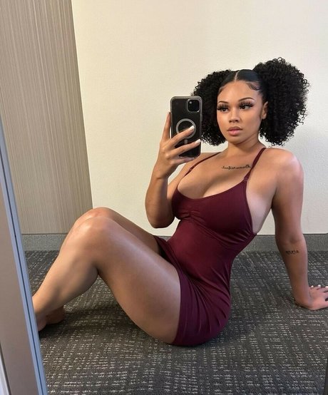 Обнаженная фотография утечки OnlyFans от Msceejayysimonn