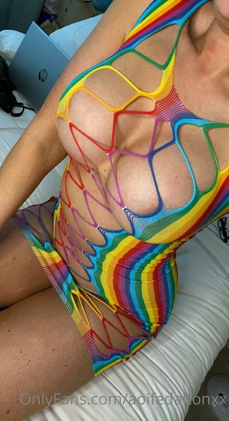 Naakte gelekte OnlyFans-foto van Evadeexo