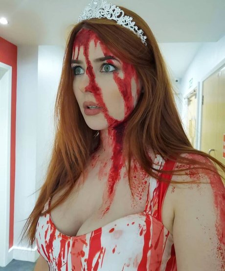 Naken lekkede OnlyFans-bilde av Ash Millman