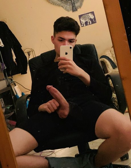 Nacktes geleaktes OnlyFans-Foto von Elliandjojo