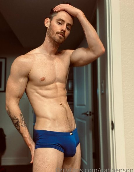 Foto di nudo di fuga di OnlyFans di Danbenson