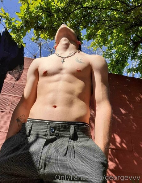Foto di nudo di fuga di OnlyFans di Georgevvv