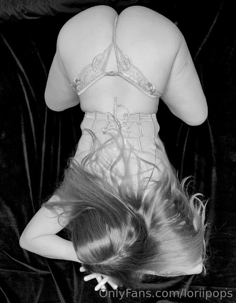 Naken lekkede OnlyFans-bilde av Lorien Gugich