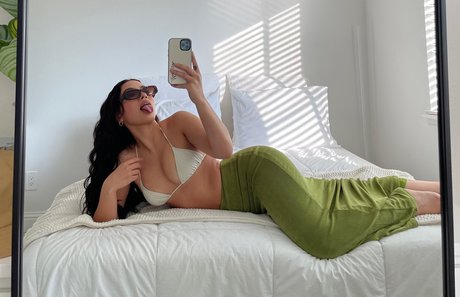 Foto di nudo di fuga di OnlyFans di Melissa Estrella