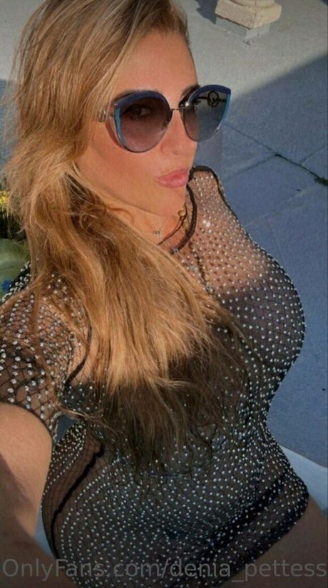 Nahá fotka uniklých OnlyFans od Deniapettessen