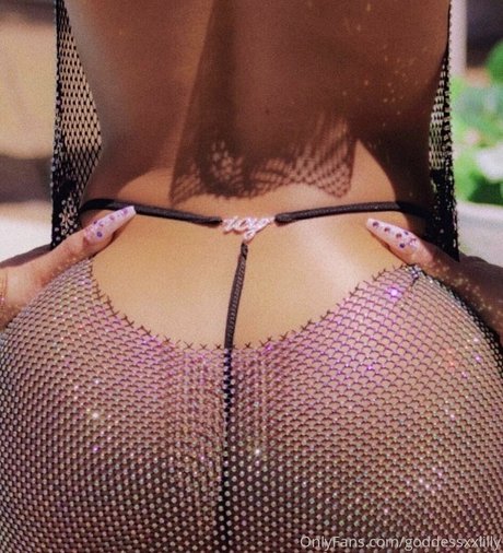 OnlyFans-model Lillyxmaefree