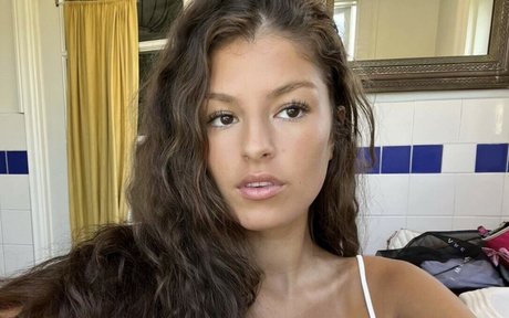 Naken lekkede OnlyFans-bilde av Darianka