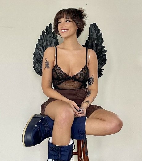 Wellbeingwithabigail OnlyFansリークヌード写真