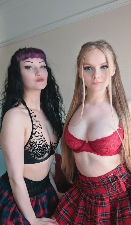 Alasti lekkinud OnlyFans-i pilt Cherrysgotcakes