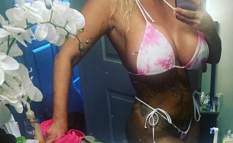 Kacey Diamonds OnlyFansリークヌード写真