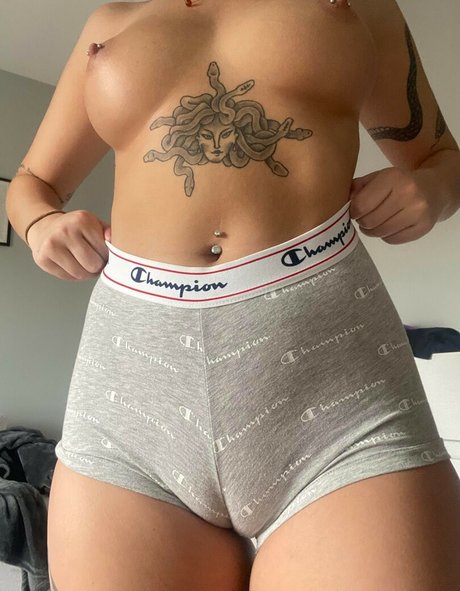 Foto di nudo di fuga di OnlyFans di Abbygiirl