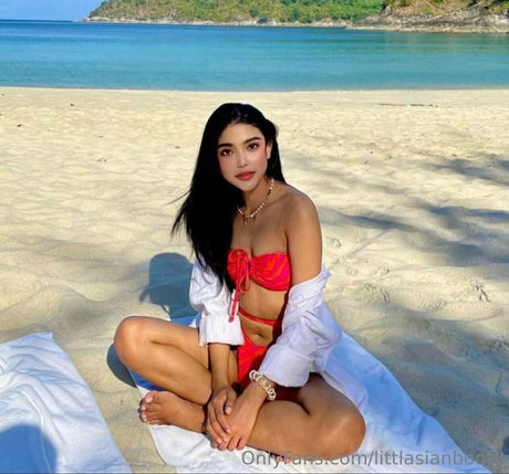 Nacktes geleaktes OnlyFans-Foto von Petite19japan