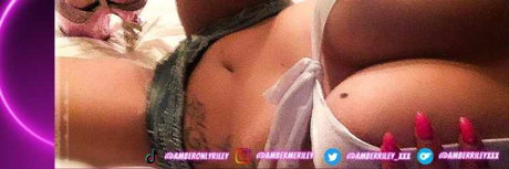 Foto di nudo di fuga di OnlyFans di Amberrileyxxx