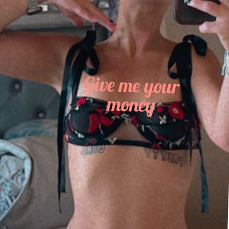 Shani OnlyFansリークヌード写真