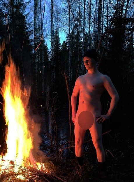 Nahá fotka uniklých OnlyFans od North Adventurer
