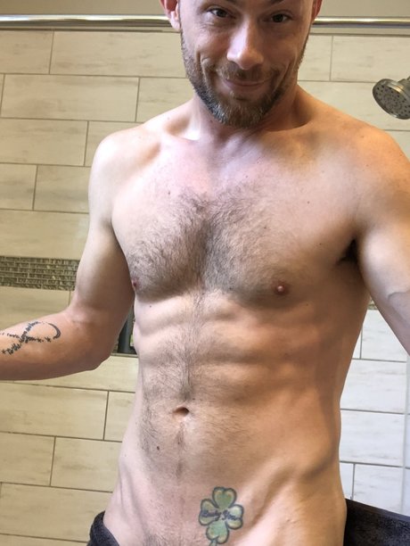 Naken lekkede OnlyFans-bilde av Nola 420