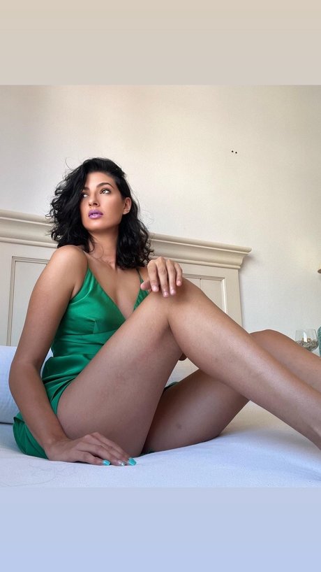 Alasti lekkinud OnlyFans-i pilt Irene Olivares Mora  195cmtallwoman