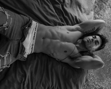 OnlyFans-model J X  Ryd