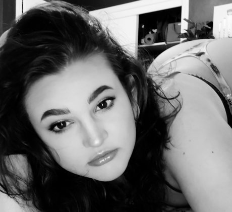 Обнаженная фотография утечки OnlyFans от Erin 