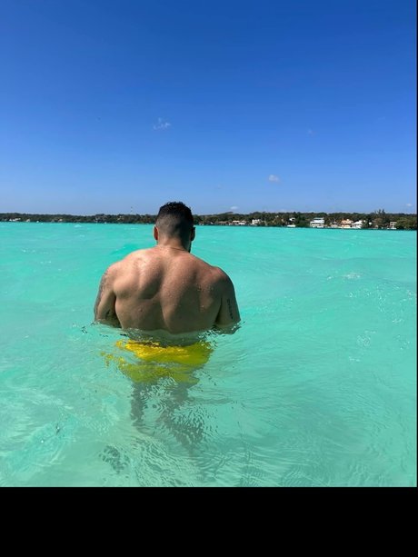 Photo nue de fuite OnlyFans de Bacano