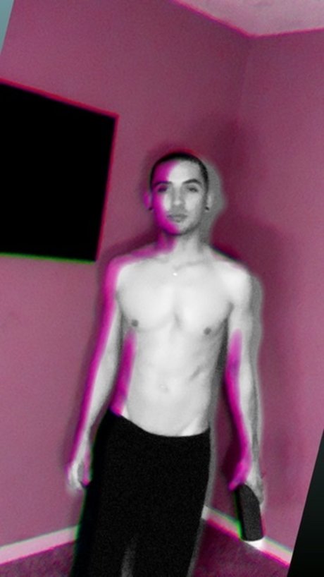 Naken lekkede OnlyFans-bilde av Adriannejo