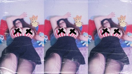 Naken läckt OnlyFans-bild av Andy Kitsune