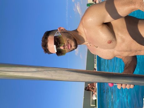 Foto di nudo di fuga di OnlyFans di Adonis Siritt