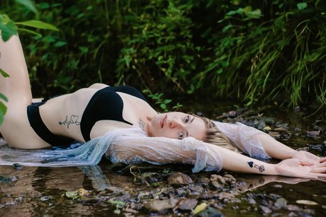 Обнаженная фотография утечки OnlyFans от Autumn