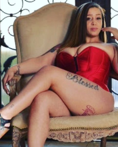 OnlyFans-model Alexis Love Free       Dm Fee 10