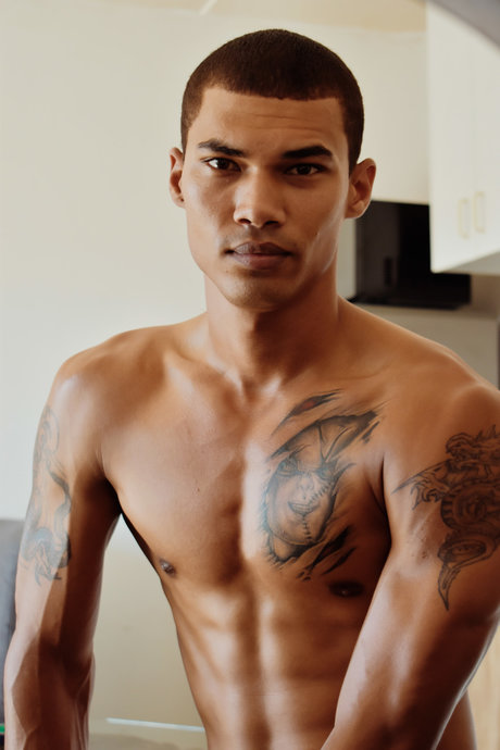 Alasti lekkinud OnlyFans-i pilt Keegan John Eksteen