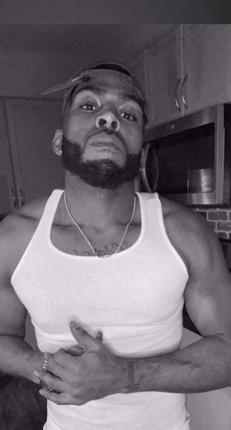 Naken lekkede OnlyFans-bilde av King Kunta