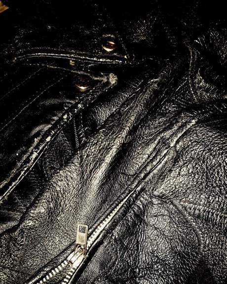 Nacktes geleaktes OnlyFans-Foto von Ace Atoms