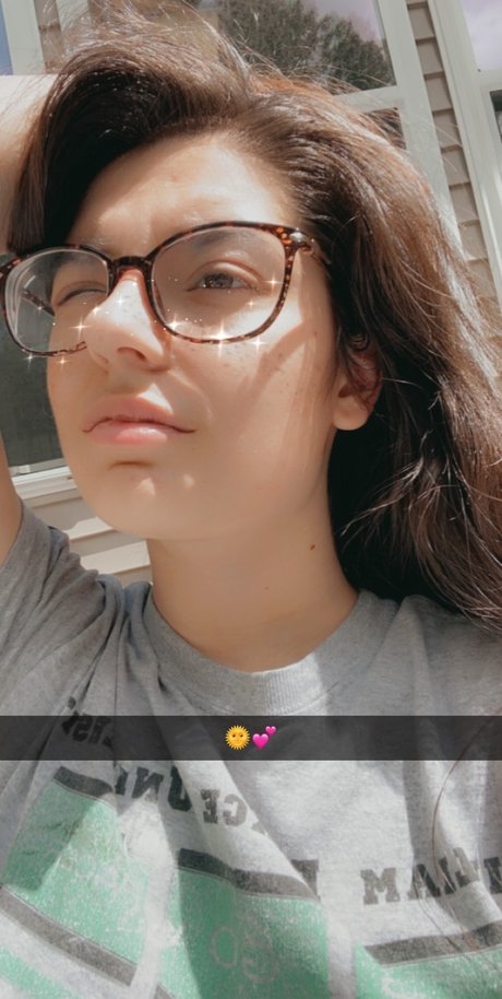 Naken lekkede OnlyFans-bilde av Amaryllis Rose