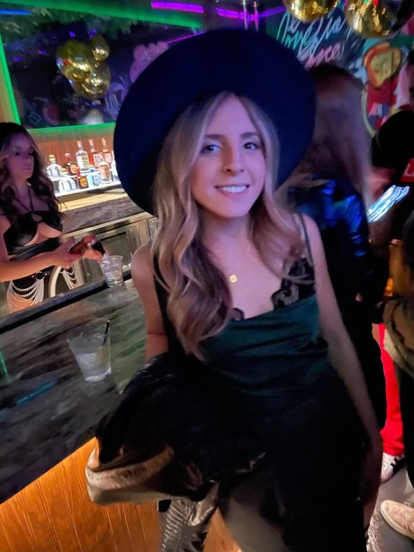 Foto desnuda filtrada de OnlyFans de Samantha